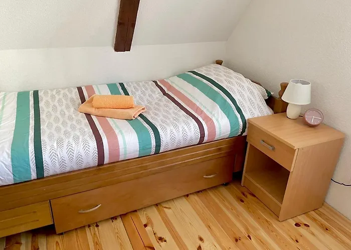 Kosta\'S Apartments